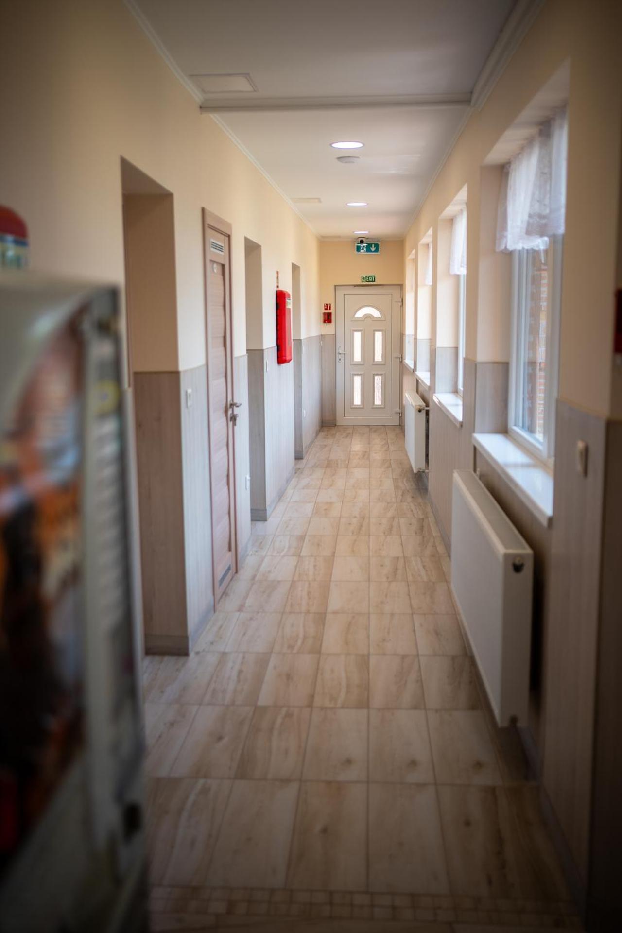Holiday Apartmanhaz Дьюла Екстер'єр фото