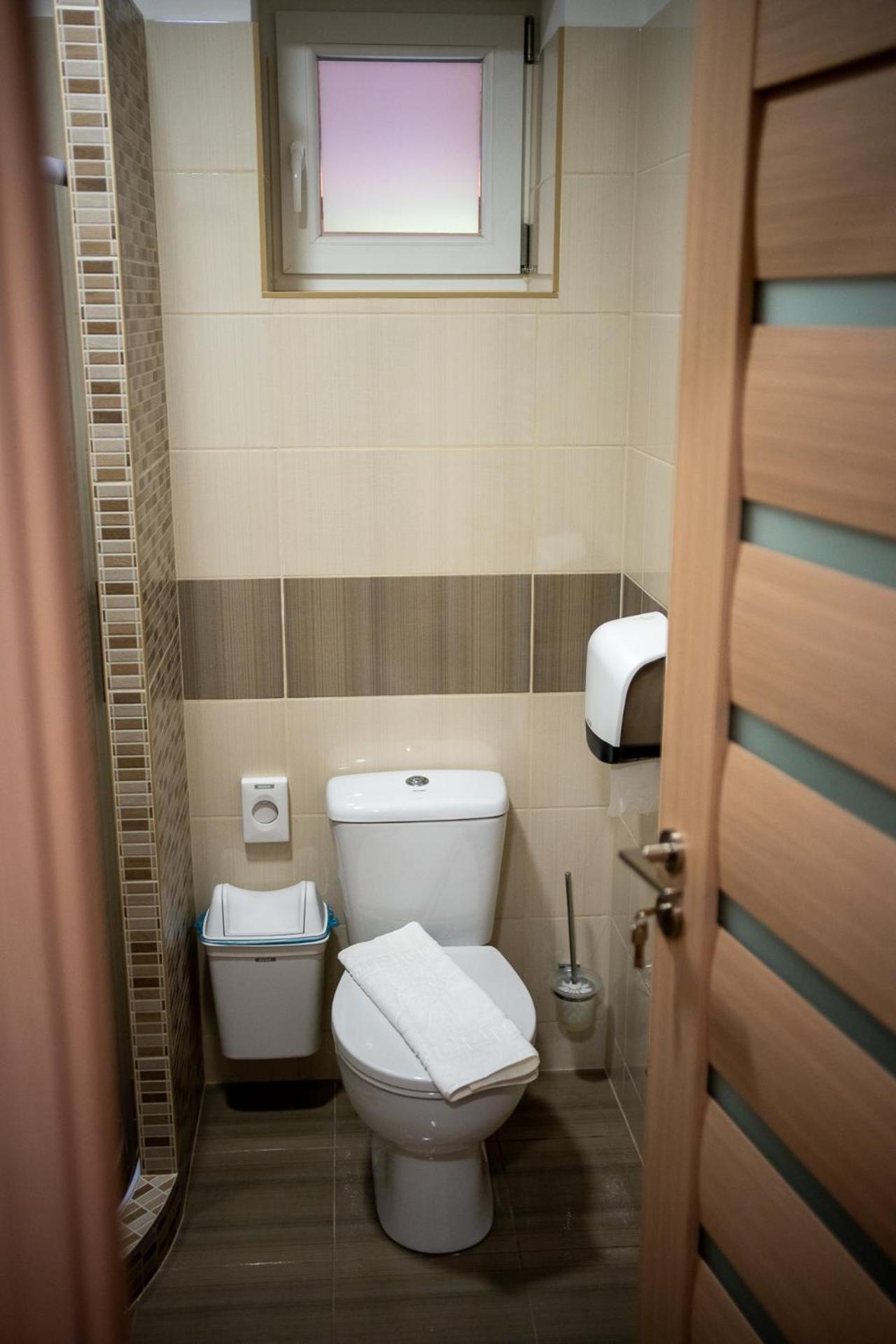 Holiday Apartmanhaz Дьюла Екстер'єр фото