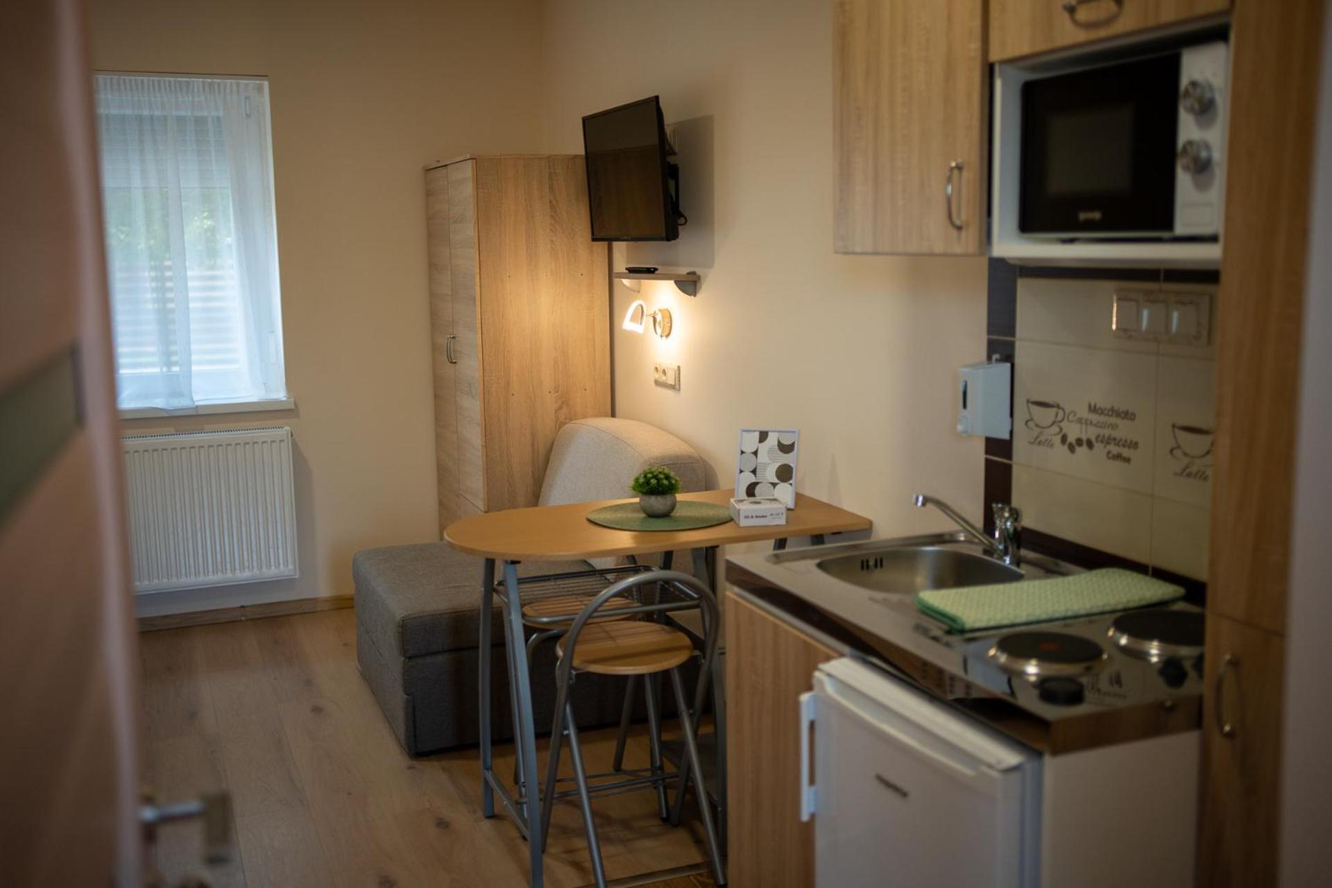 Holiday Apartmanhaz Дьюла Екстер'єр фото